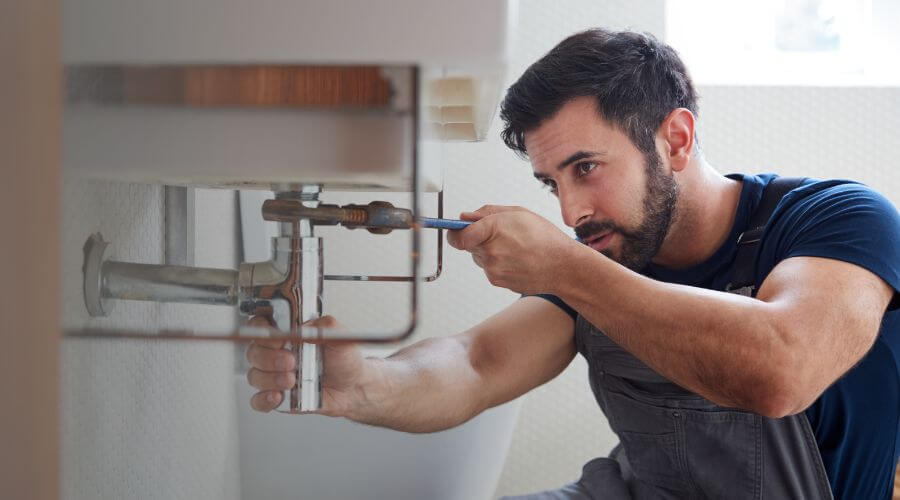 Sink pipe leak repair in Lafe, AR